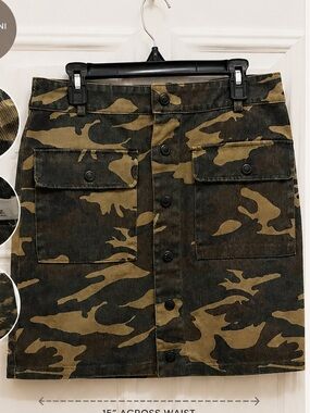 Elan Camo Cargo Mini Skirt - Green/Brown/Tan